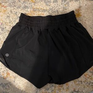 Lululemon hottie hot shorts
